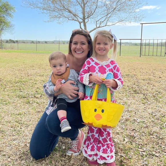 Meet your Posher, Lindsey - Picture 2 of 5